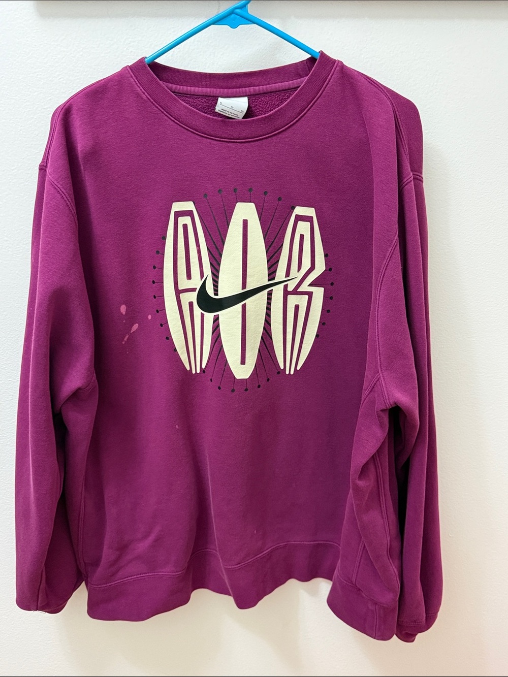 Nike Women’s Magenta Crewneck Sweatshirt with Graphic Swoosh